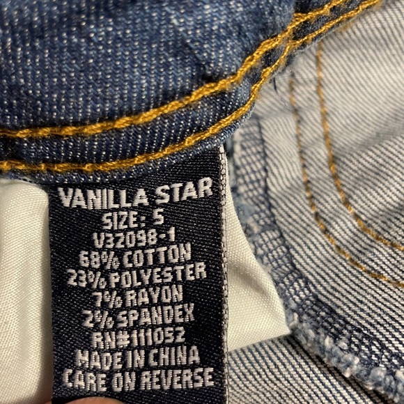 Vanilla Star Distressed Denim Jean Shortall - Picture 11 of 12